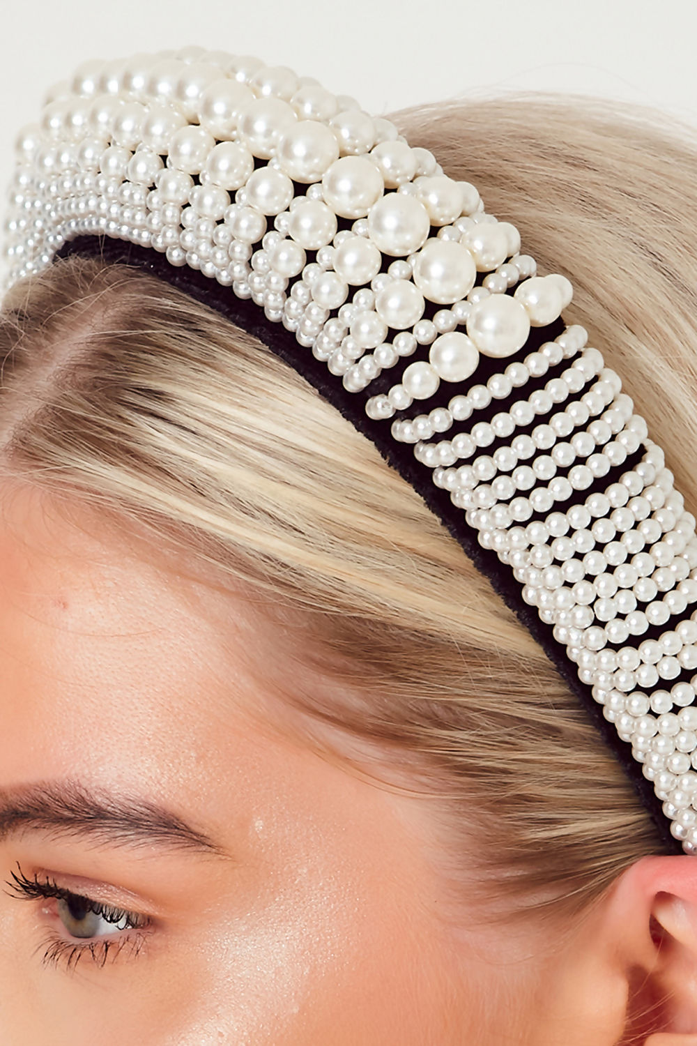 Velvet Pearl Embellished Headband Black
