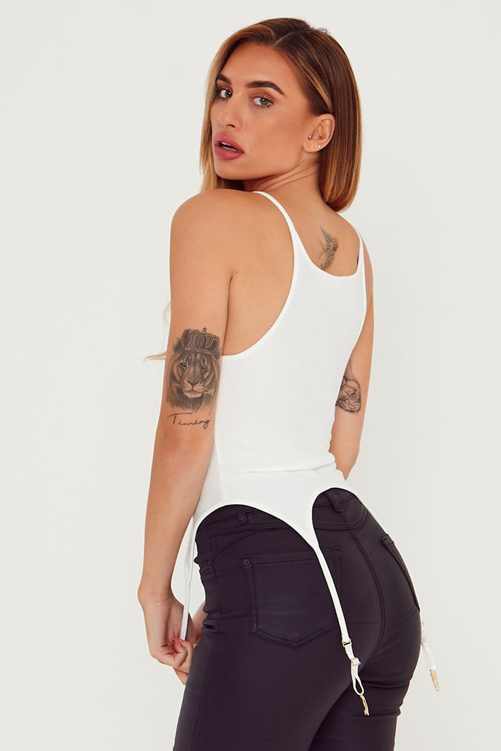Ribbed Garter Detail Cropped Top Vest White