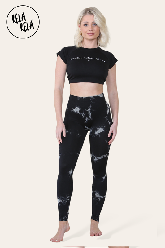 Marble Tie Dye High Waisted Scrunch Bum Leggings in Black